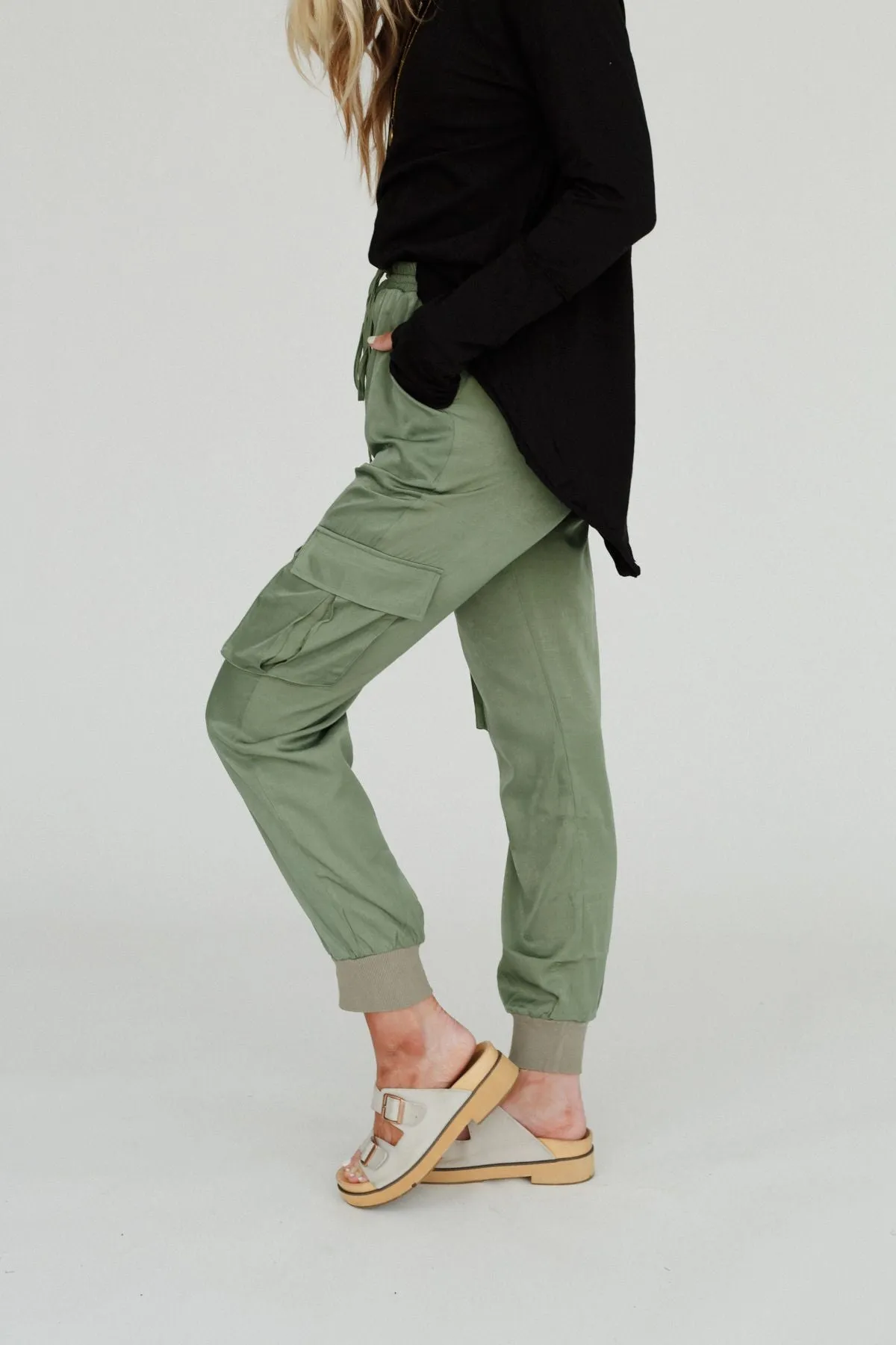 Stasia Cargo Pant - Olive