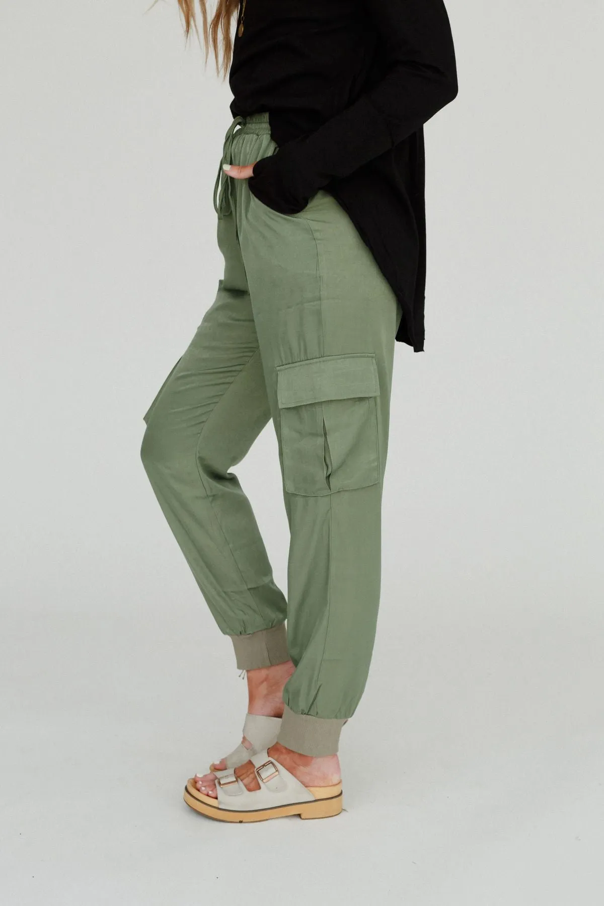 Stasia Cargo Pant - Olive