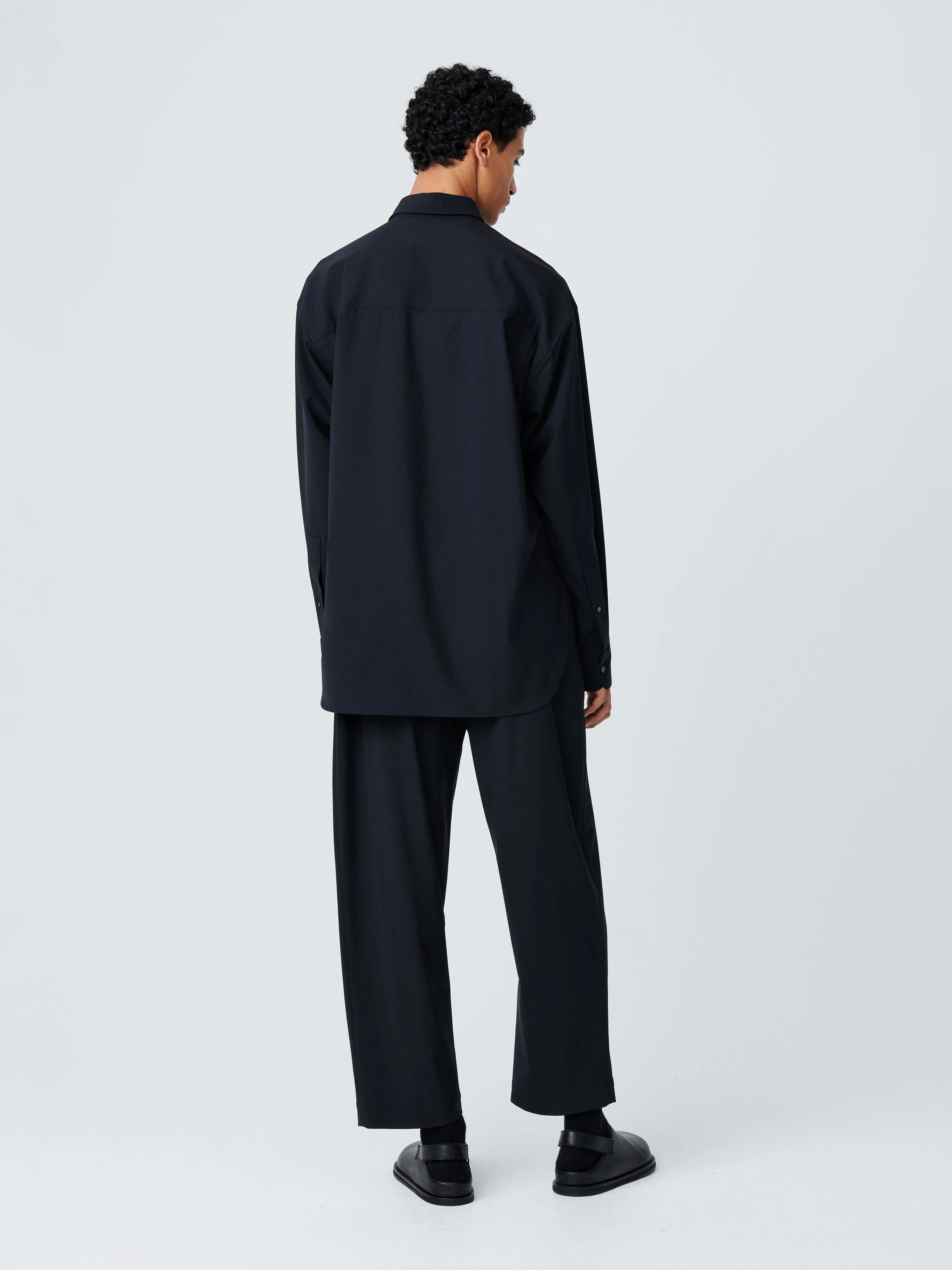 Tuck Tropical Wool Pant in Darkest Navy